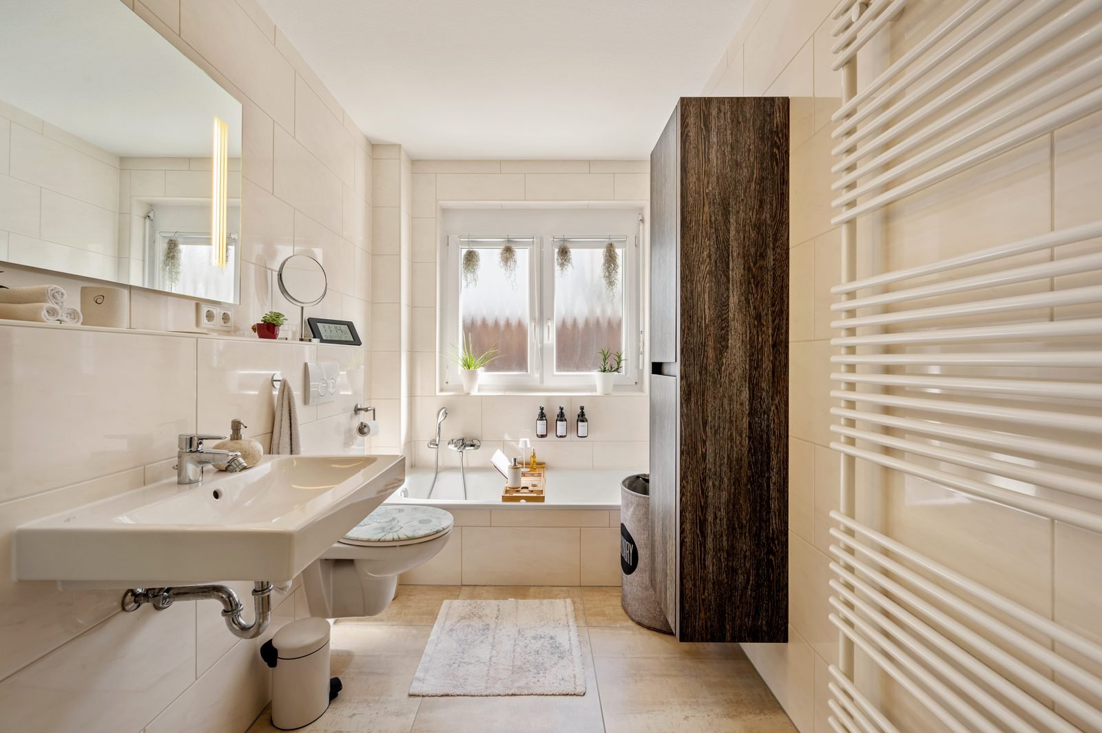 Badezimmer mit Badewanne